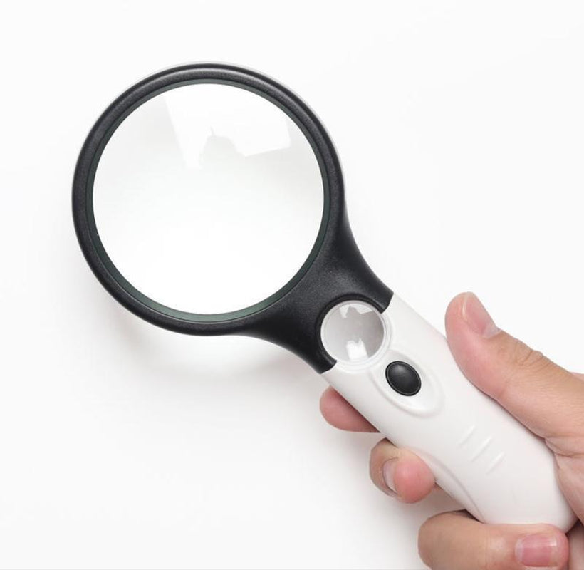 A 10X Handheld 3-Lamp LED Magnifying Glass for Reading and Magnifying Jewelry. It Is Perfect for Reading, Handicrafts, Hobbies, and Black-And-White Sewing. (Include 3 AAA Batteries of 1.5V Each)